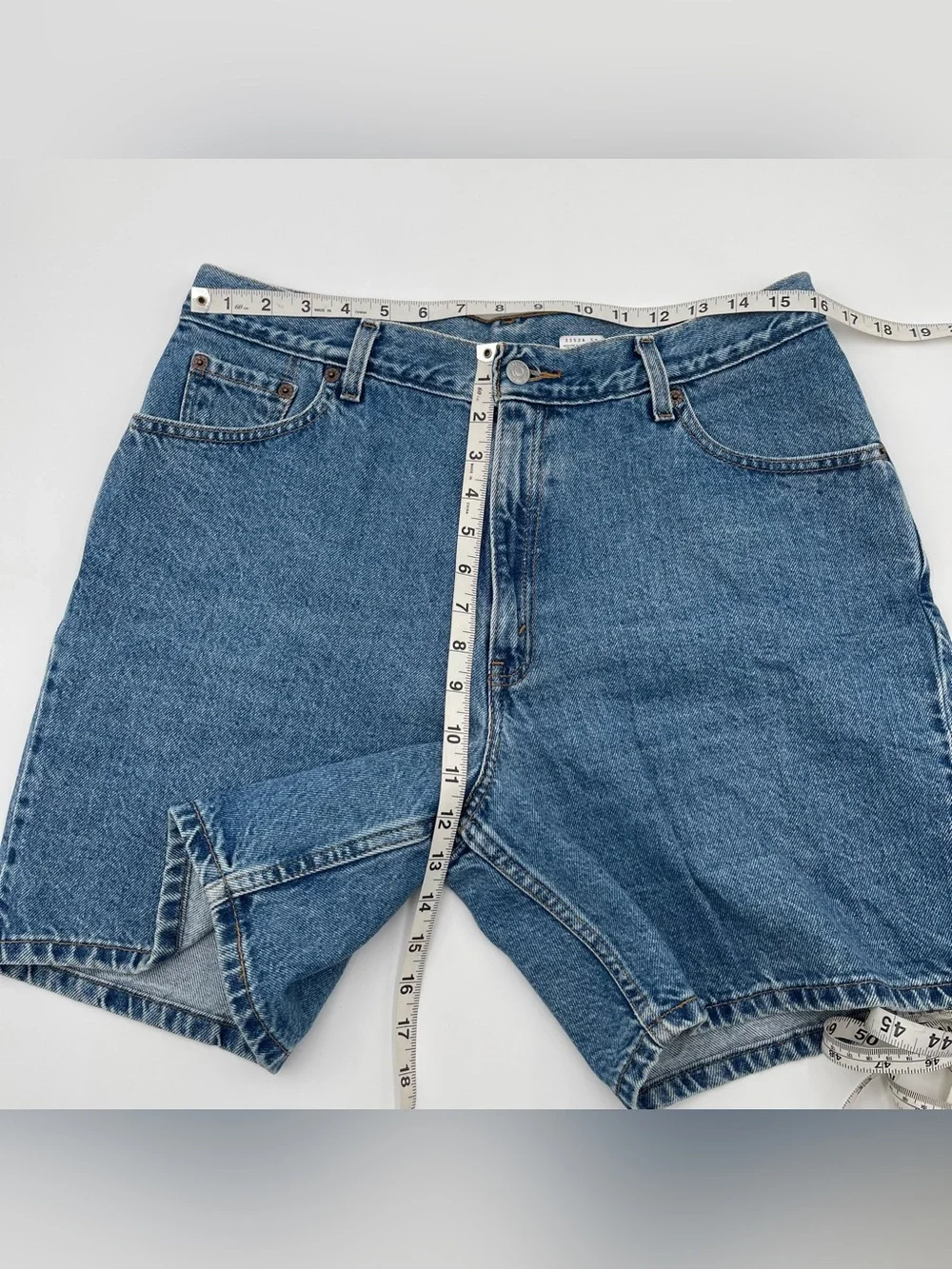 VTG 2000s Levi’s 550 Jean Shorts Women’s 14 Mis Relaxed Fit Blue Denim Jorts